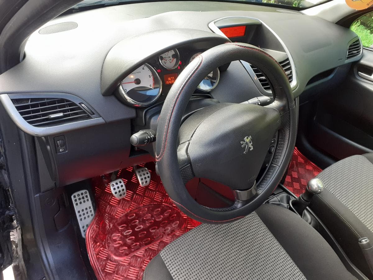 Peugeot 207 1.4 HDI · Ano 2010 — imagen 21