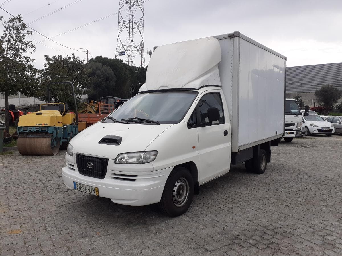Hyundai H1 2.5D · Ano 2003 — image 3