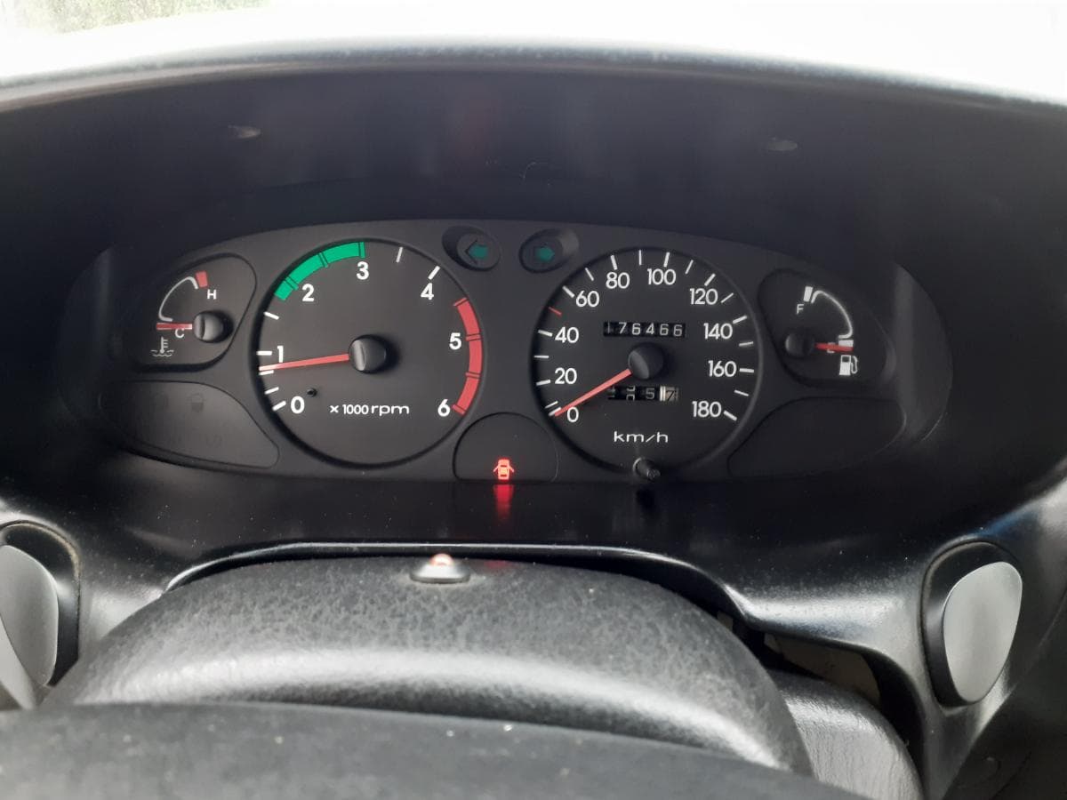 Hyundai H1 2.5D · Ano 2003 — image 13