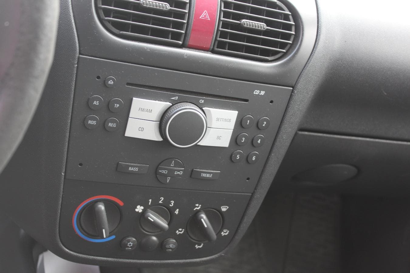 Opel Combo — image 8