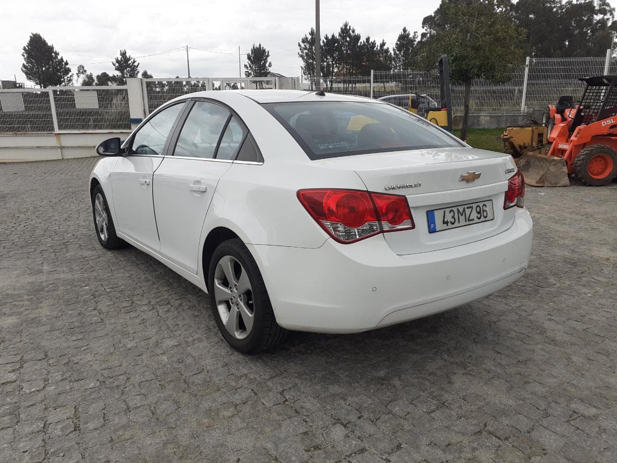 Chevrolet Cruze 2.0 CDI · Ano 2012 — imagem 4