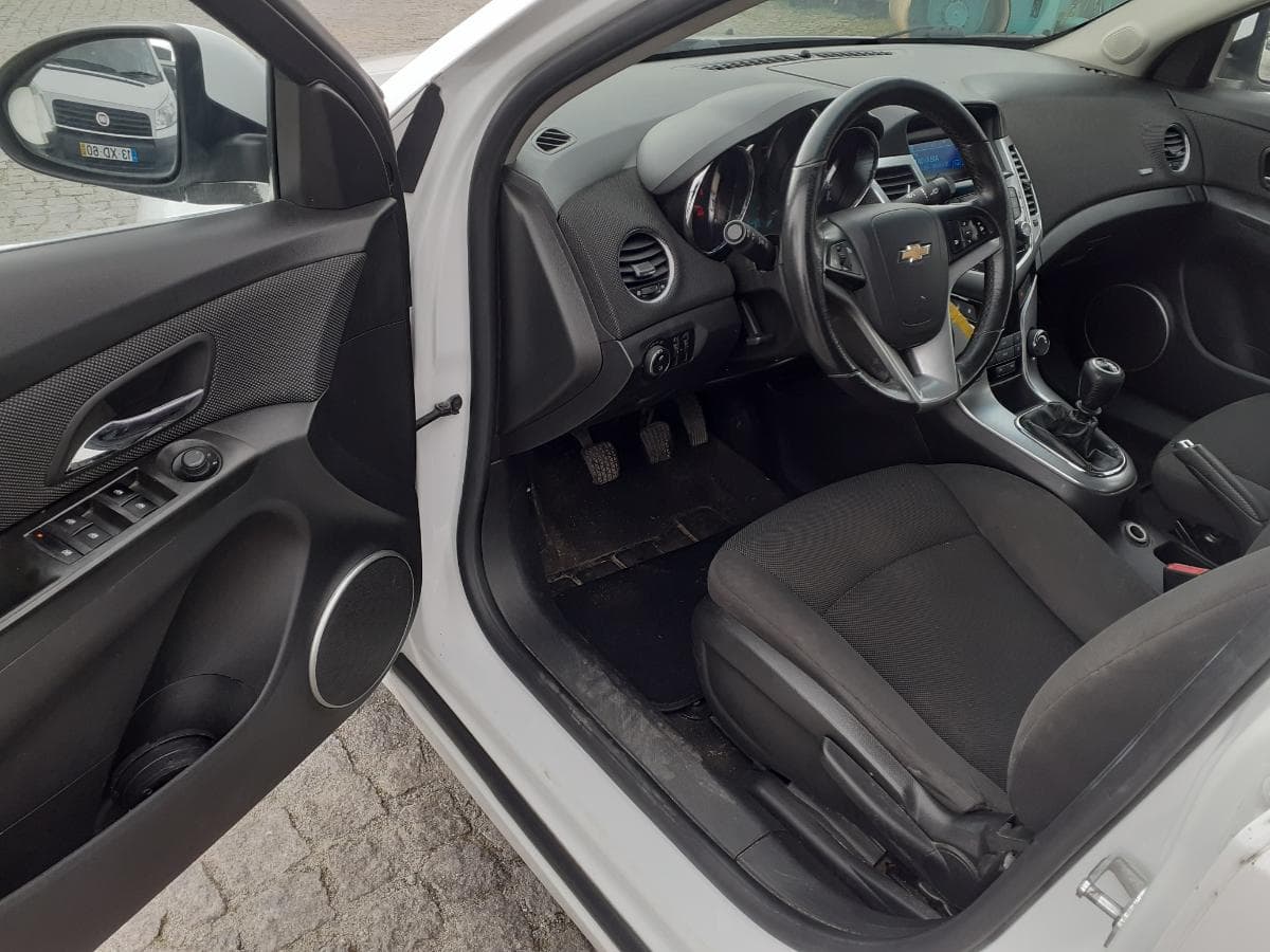 Chevrolet Cruze 2.0 CDI · Ano 2012 — imagem 15