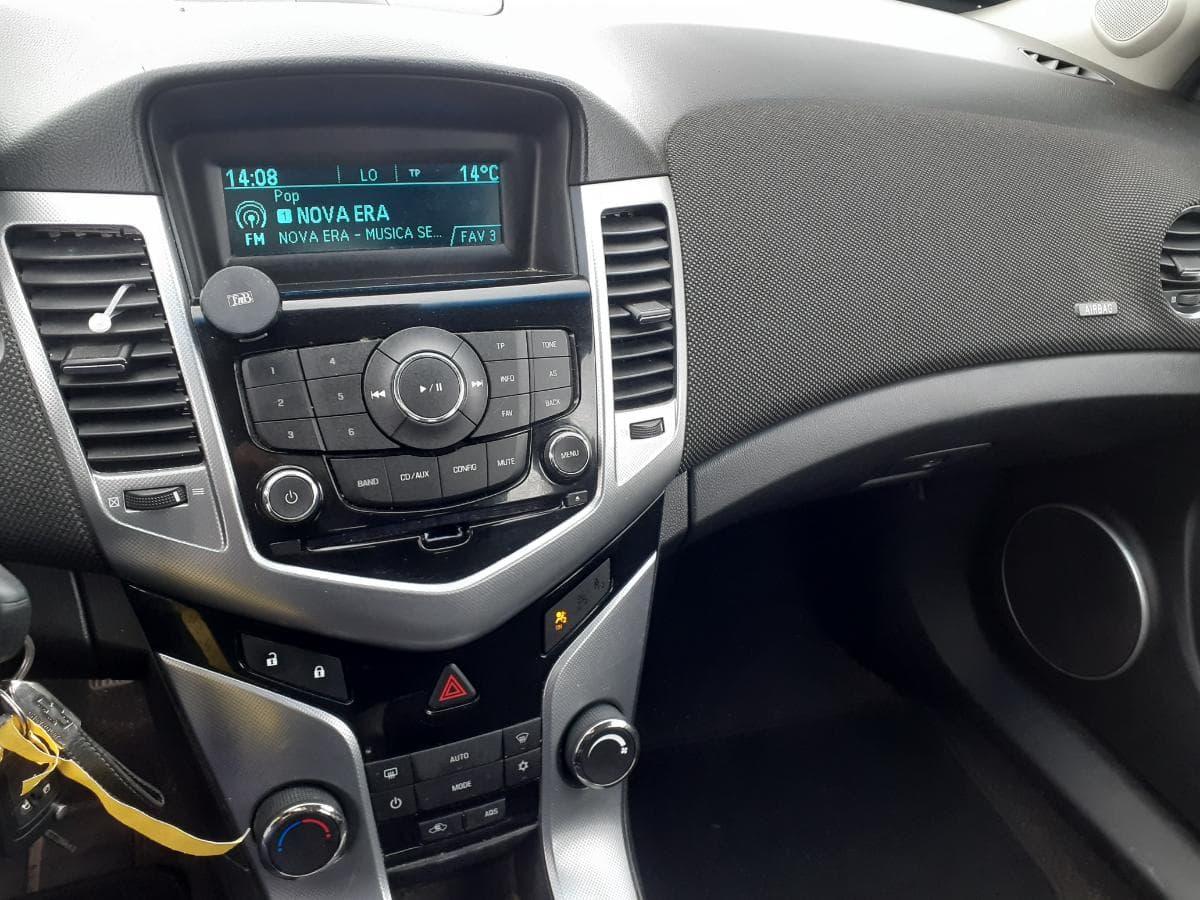 Chevrolet Cruze 2.0 CDI · Ano 2012 — imagem 21