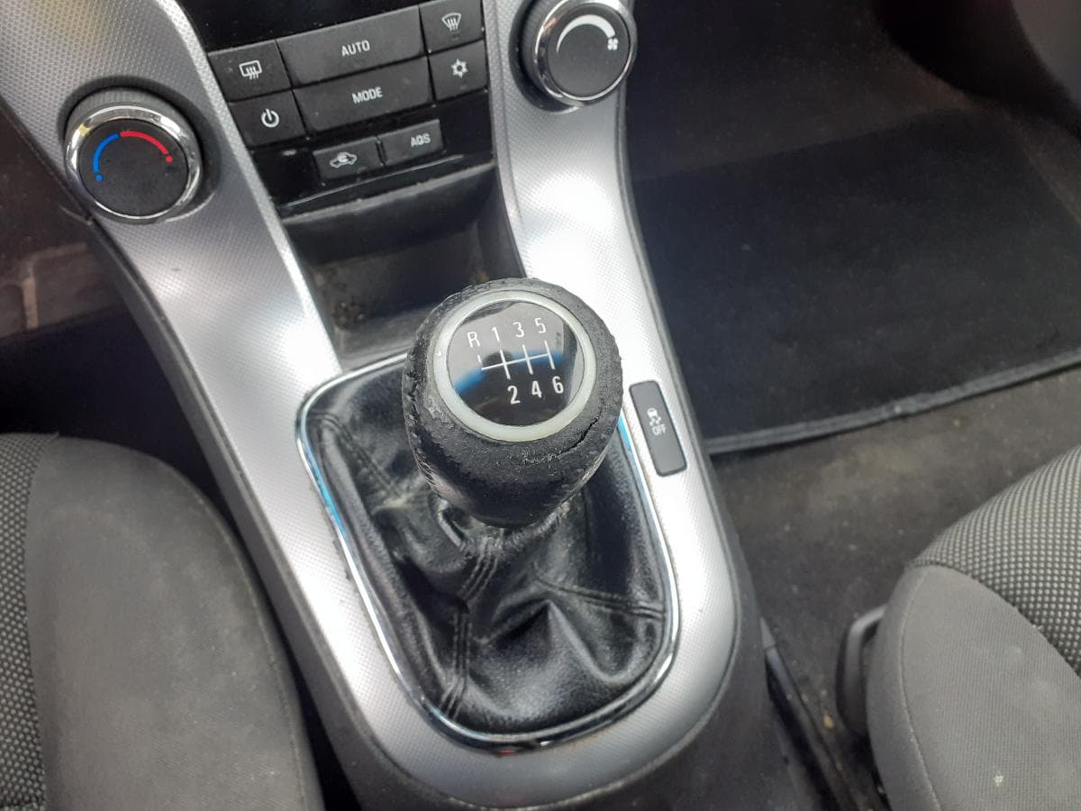 Chevrolet Cruze 2.0 CDI · Ano 2012 — imagem 24