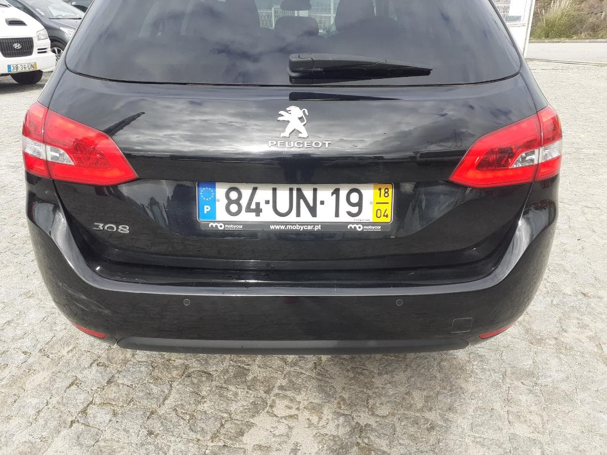 Peugeot 308 1.6 HDI · Ano 2018 — imagen 7