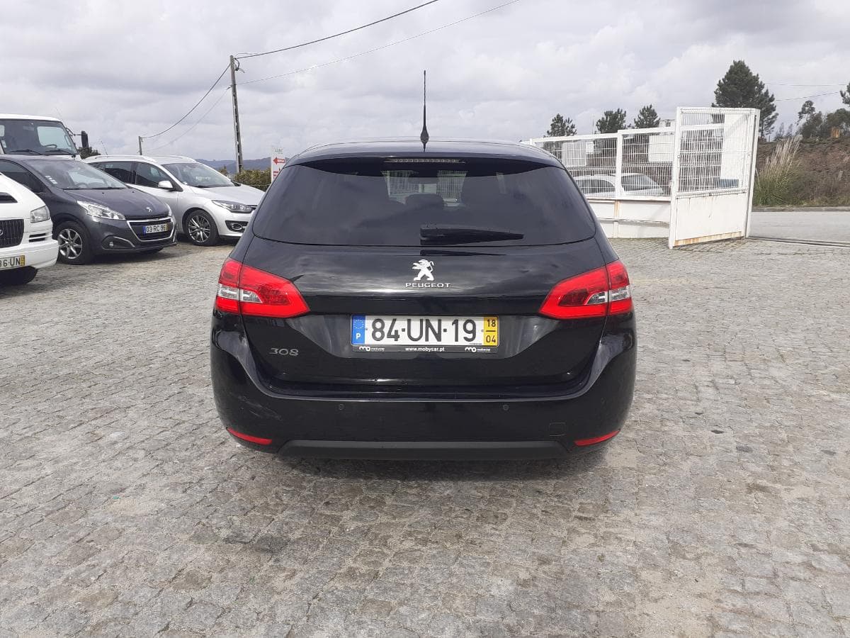 Peugeot 308 1.6 HDI · Ano 2018 — imagen 5