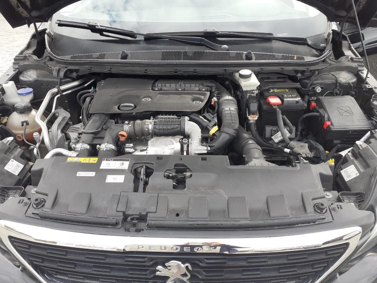 Peugeot 308 1.6 HDI · Ano 2018 — imagen 10