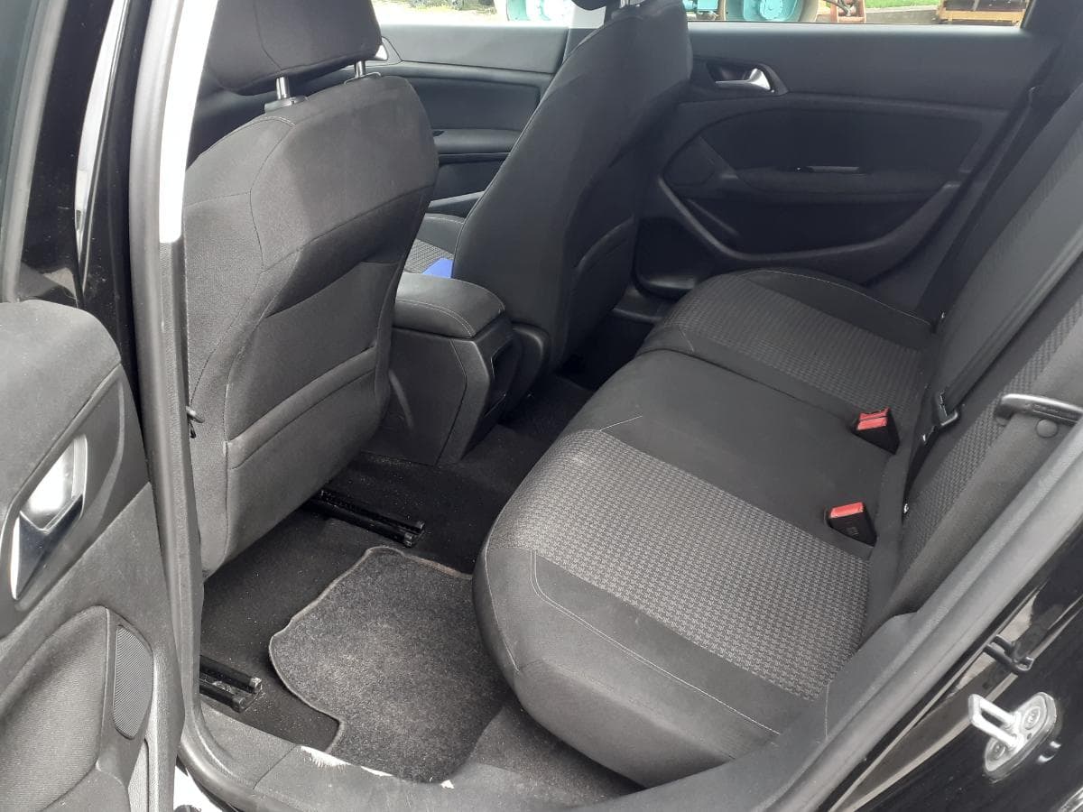 Peugeot 308 1.6 HDI · Ano 2018 — imagen 18