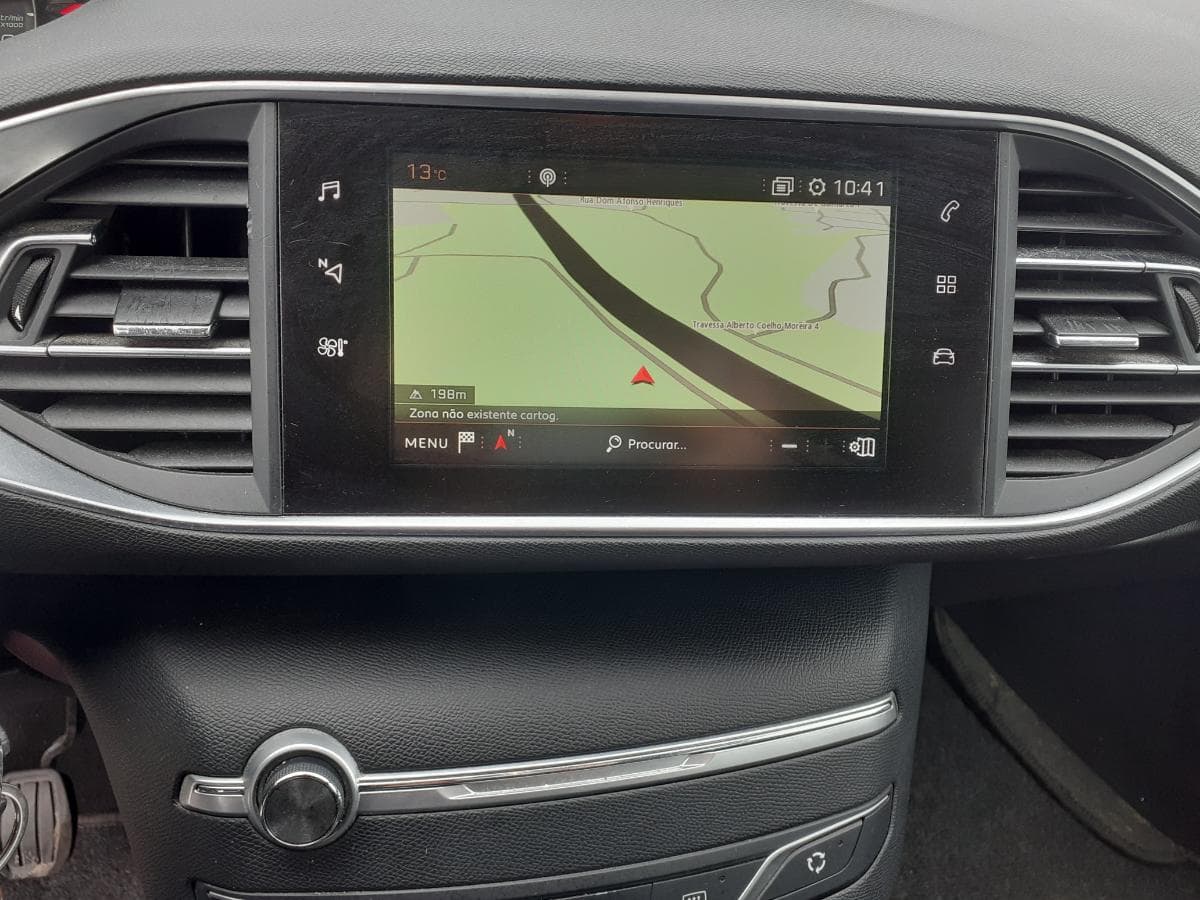Peugeot 308 1.6 HDI · Ano 2018 — imagen 21