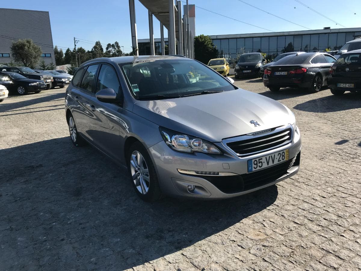 Peugeot 308 1.6 Blue HDI · Ano 2015 — imagem 1