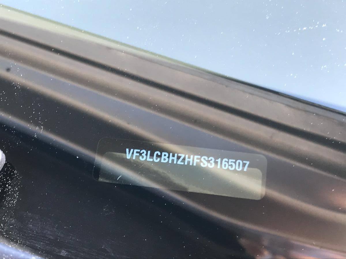 Peugeot 308 1.6 Blue HDI · Ano 2015 — imagem 9