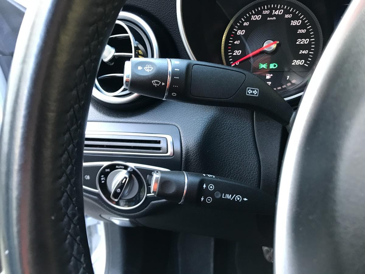 Mercedes-Benz C220 Coupé · Ano 2016 — imagem 17