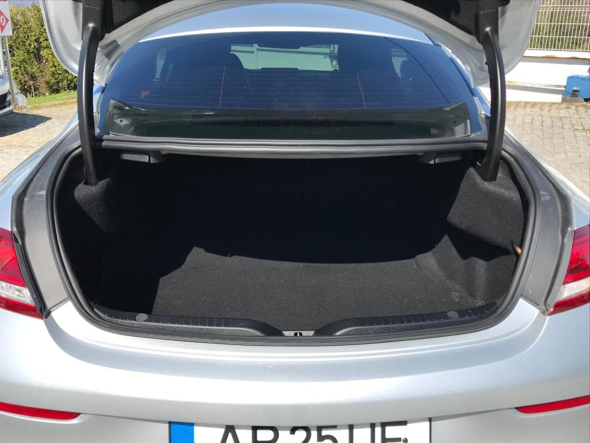 Mercedes-Benz C220 Coupé · Ano 2016 — imagem 23