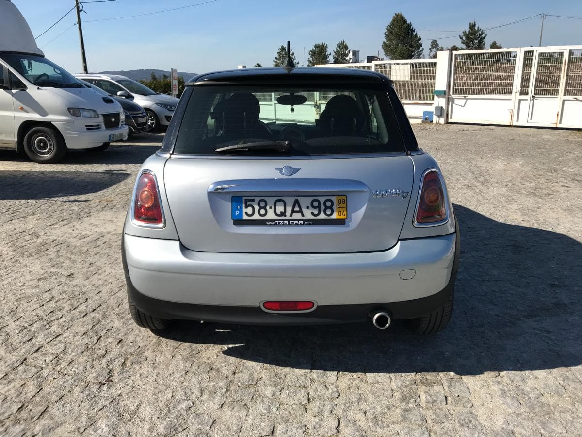 Mini Cooper D · Ano 2008 — imagen 5