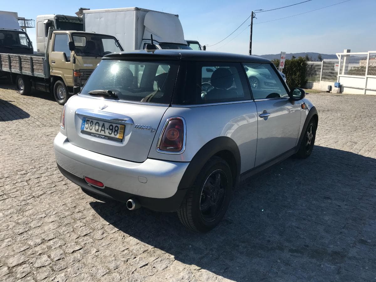 Mini Cooper D · Ano 2008 — imagen 4