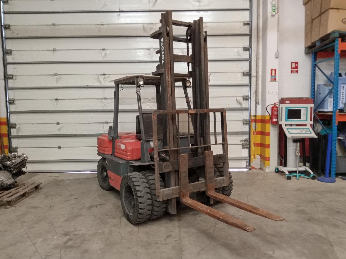 Empilhador Toyota 5F D35 · Ano 1994 — imagem 1