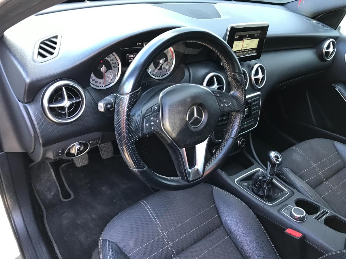 Mercedes-Benz A160 CDI · Ano 2013 70-TN-25 — imagen 18