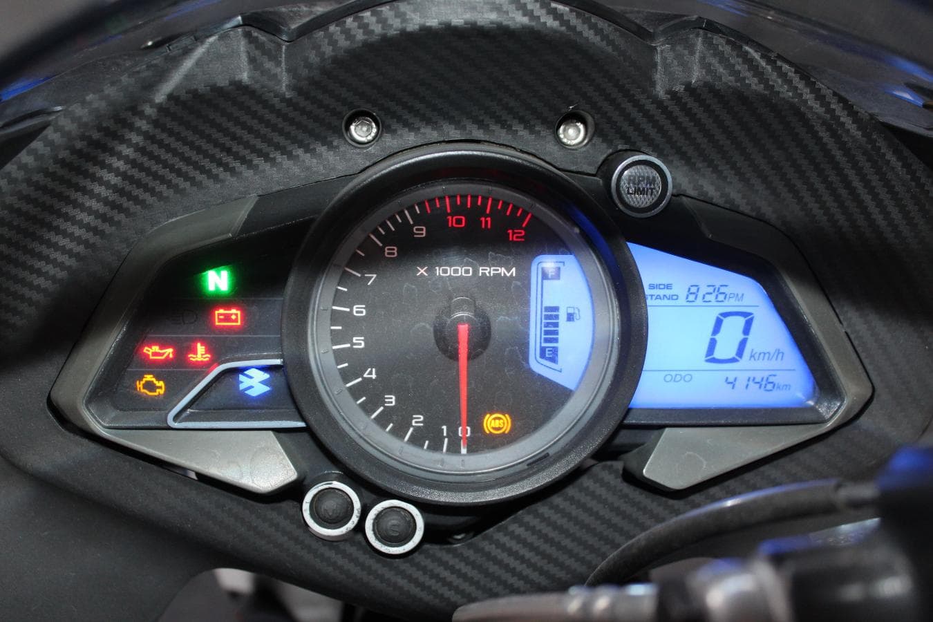 Bajaj Pulsar RS 200 ABS — image 7