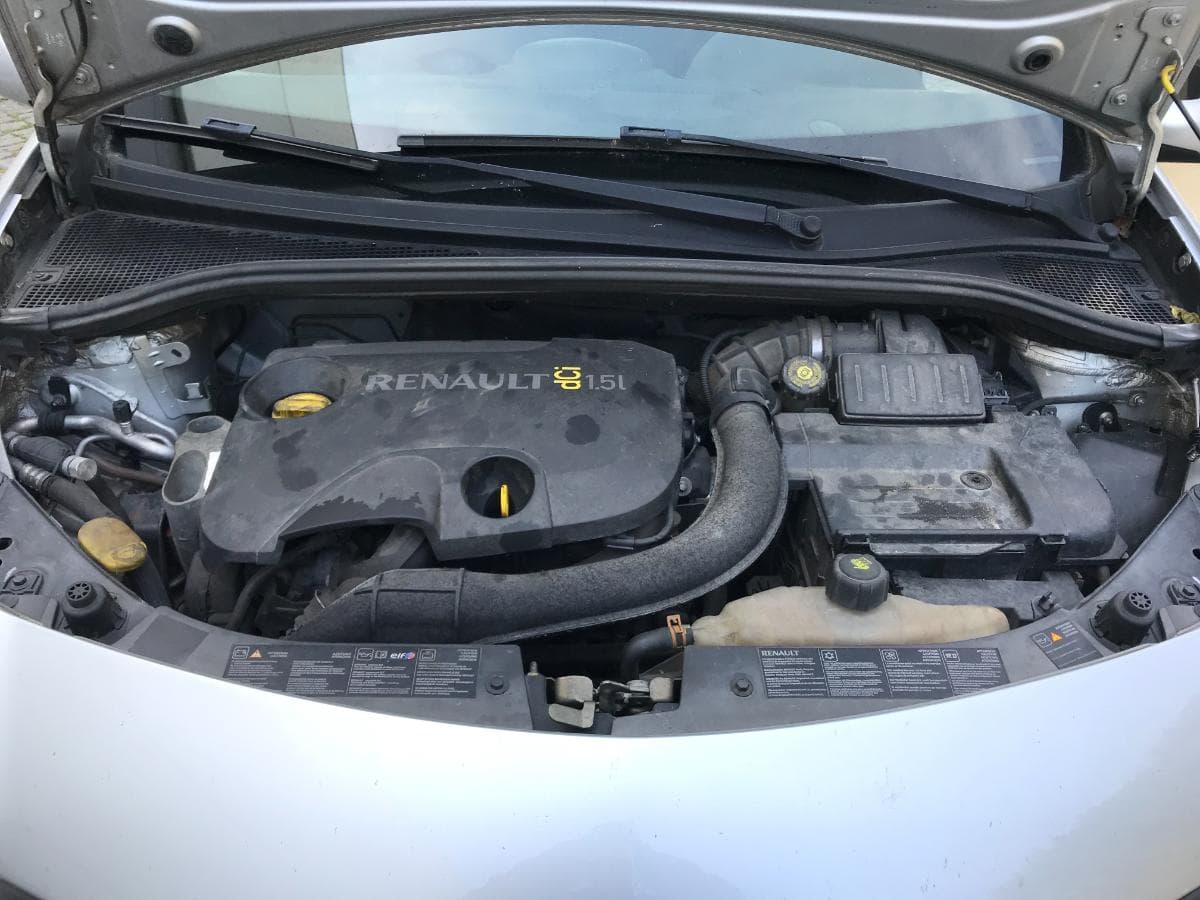 Renault Clio 1.5 DCI · Ano 2008 — image 8