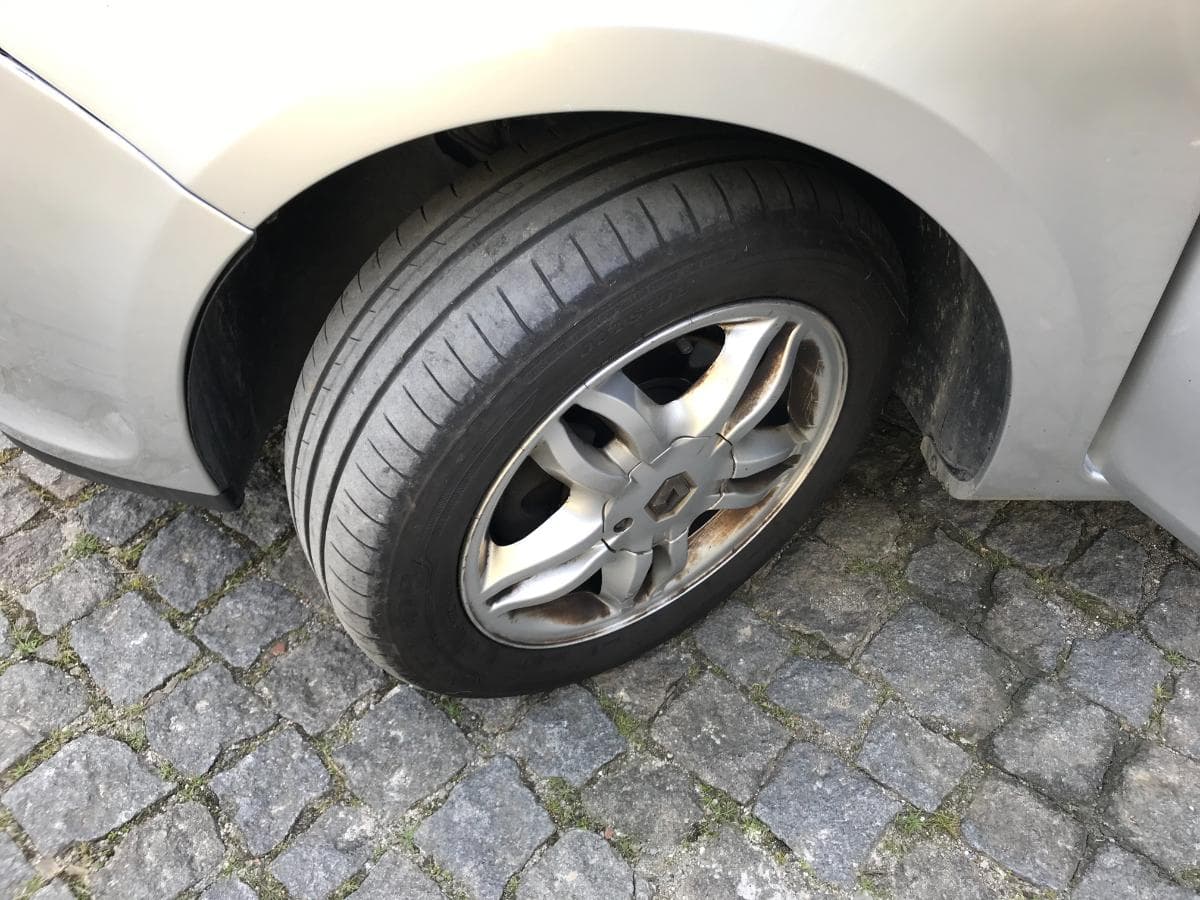 Renault Clio 1.5 DCI · Ano 2008 — image 7