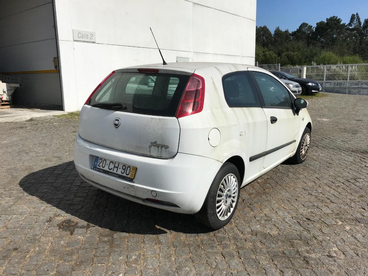 Fiat Punto 1.3 D Multijet — imagen 4