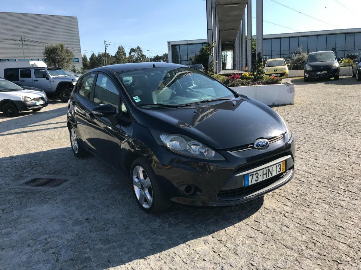 Ford Fiesta 1.4 TDCI · Ano 2009 — imagen 1