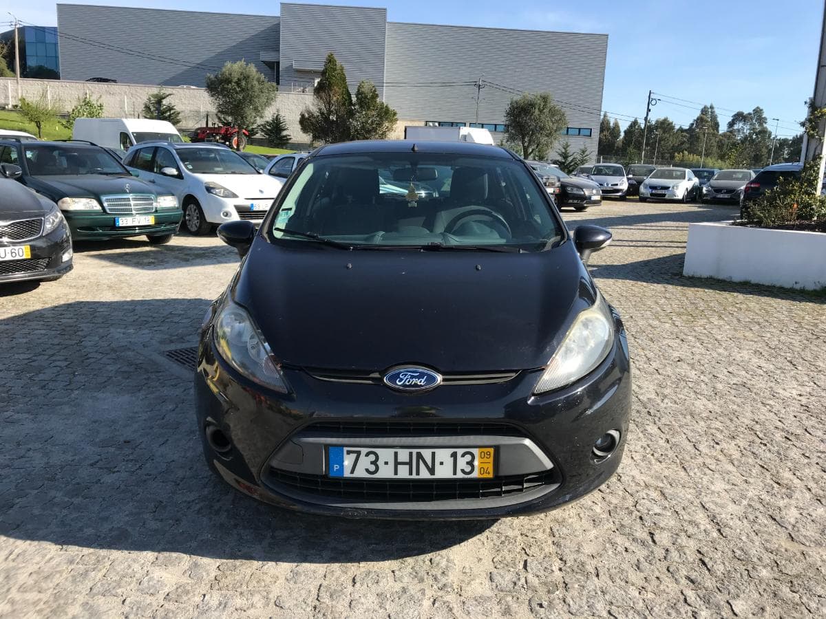Ford Fiesta 1.4 TDCI · Ano 2009 — imagen 2