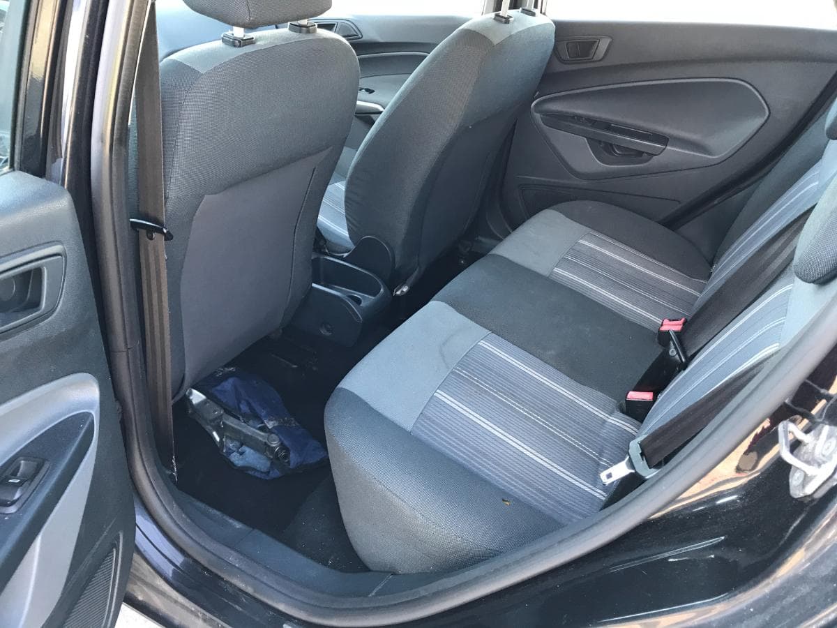 Ford Fiesta 1.4 TDCI · Ano 2009 — imagen 18