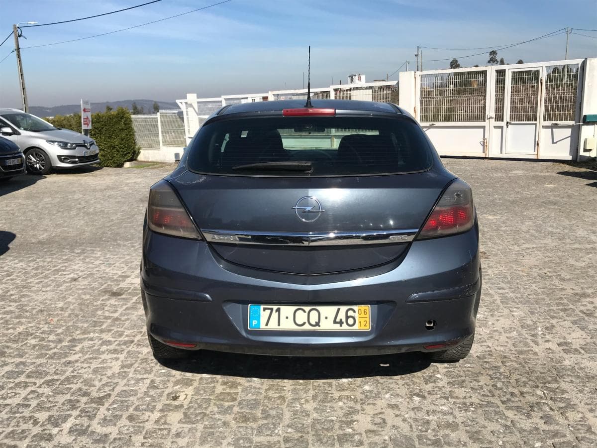Opel Astra 1.3 CDTI · Ano 2006 — imagem 5