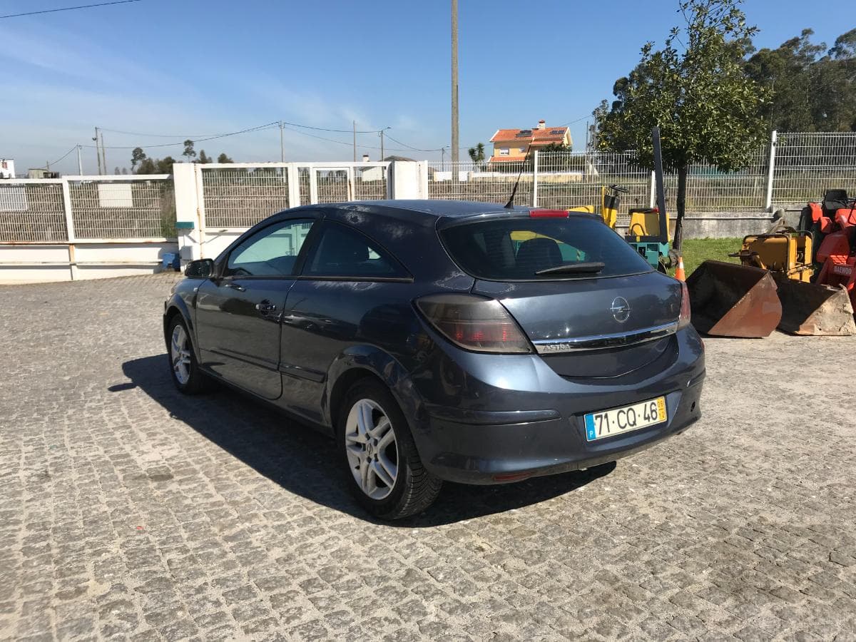 Opel Astra 1.3 CDTI · Ano 2006 — imagem 6