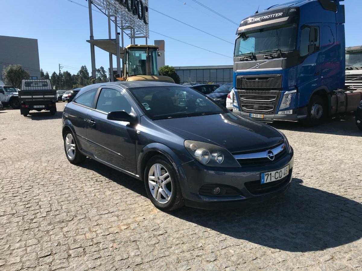 Opel Astra 1.3 CDTI · Ano 2006 — imagem 1
