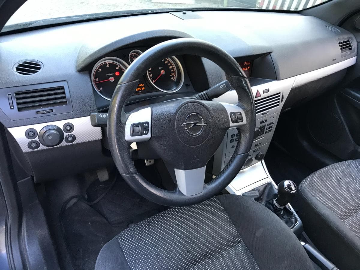 Opel Astra 1.3 CDTI · Ano 2006 — imagem 25