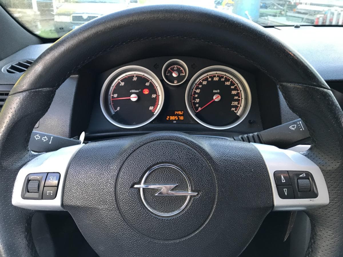 Opel Astra 1.3 CDTI · Ano 2006 — imagem 30