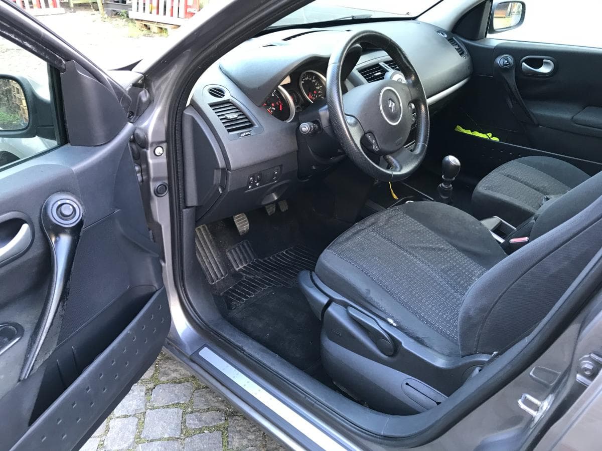 Renault Mégane 1.5 DCI · Ano 2009 — imagem 15