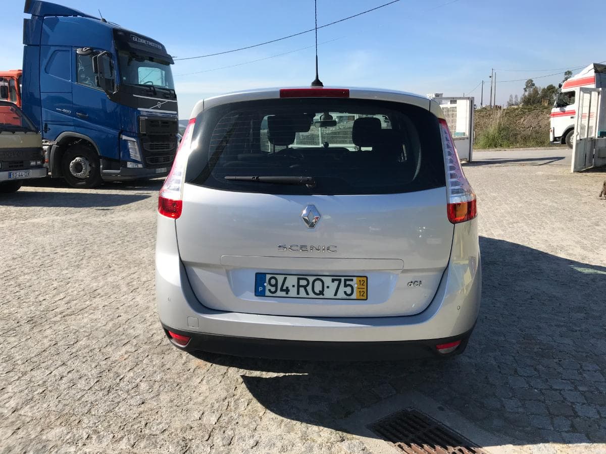 Renault Grand Scénic 1.6 DCI · Ano 2012 — imagem 5