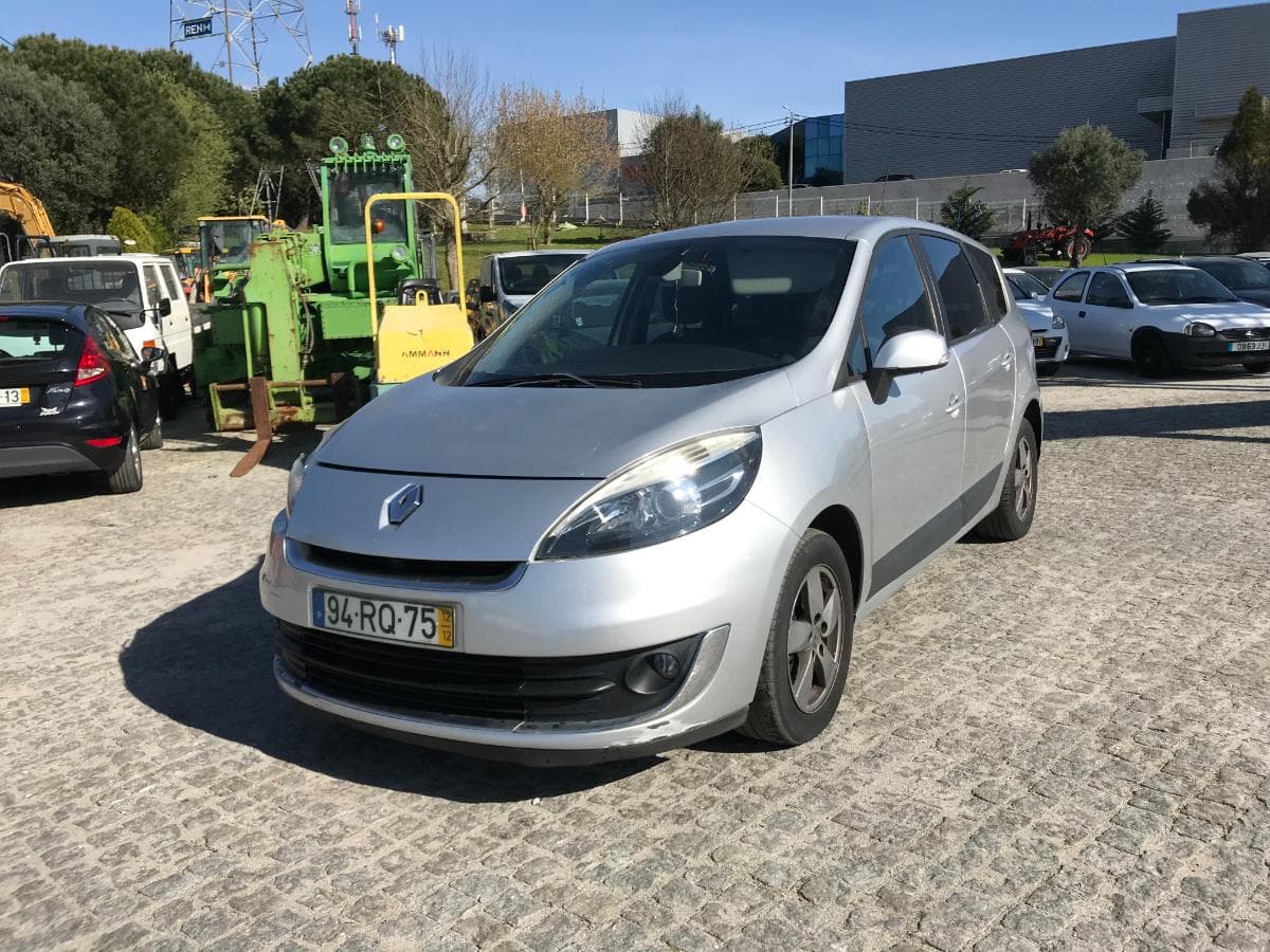 Renault Grand Scénic 1.6 DCI · Ano 2012 — imagem 3