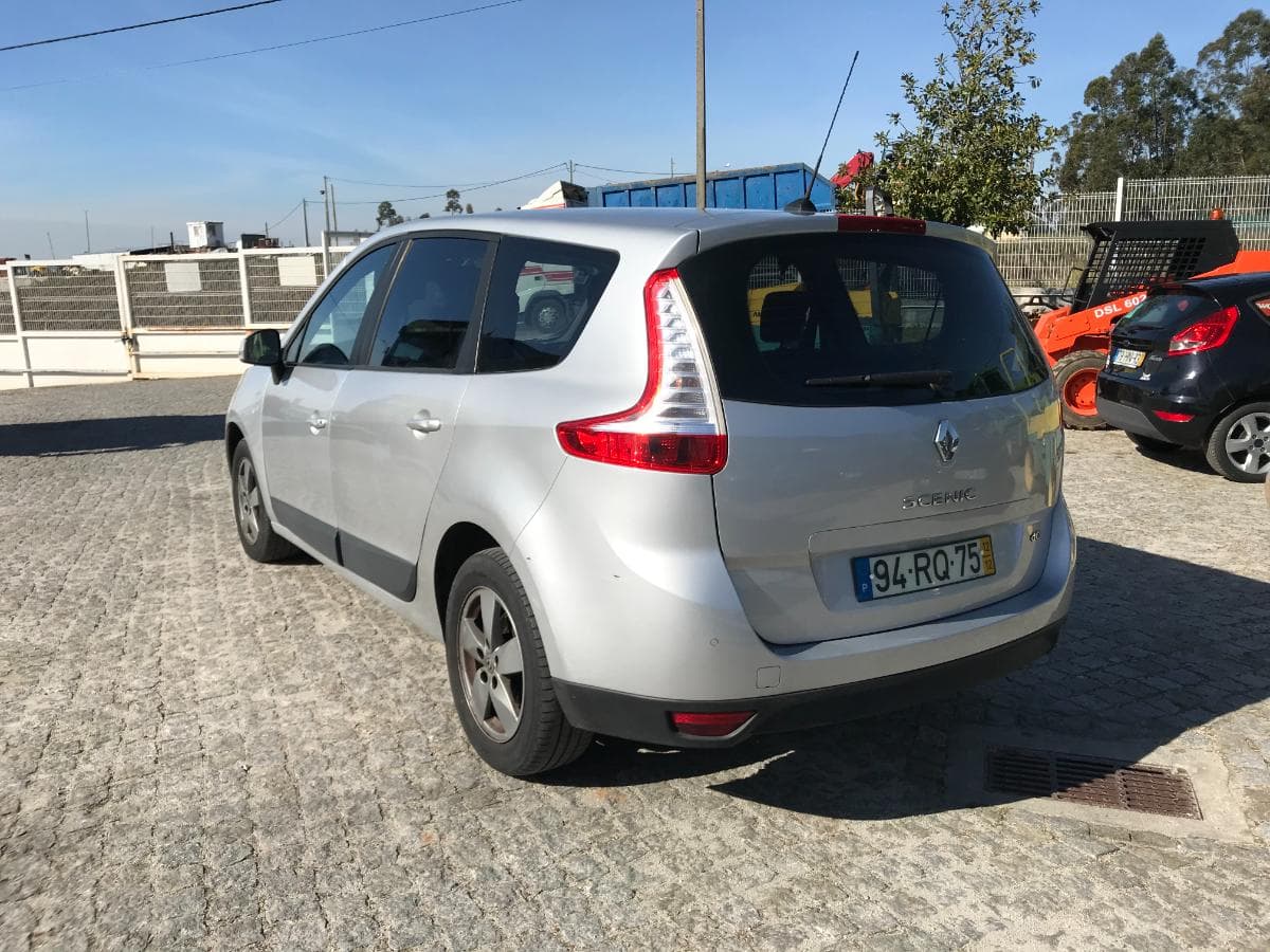 Renault Grand Scénic 1.6 DCI · Ano 2012 — imagem 6