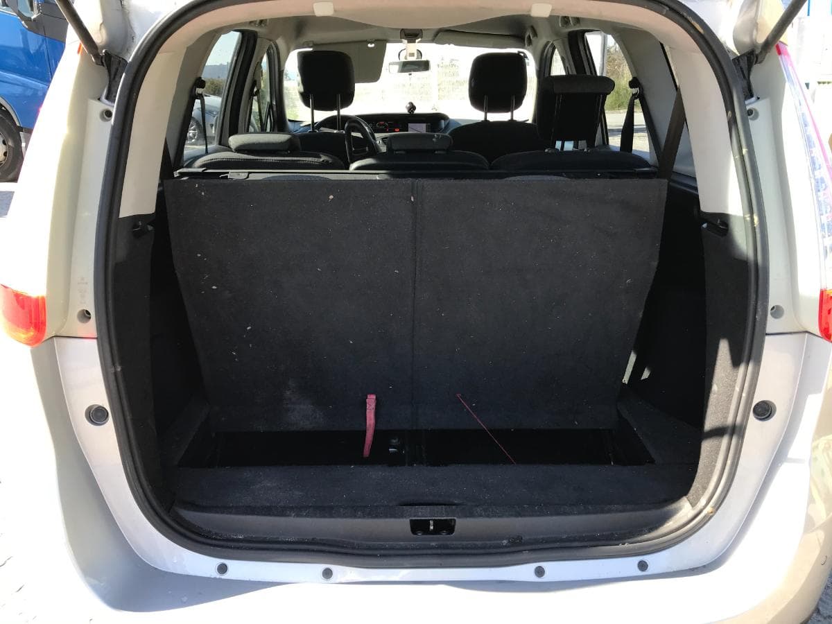 Renault Grand Scénic 1.6 DCI · Ano 2012 — imagem 8