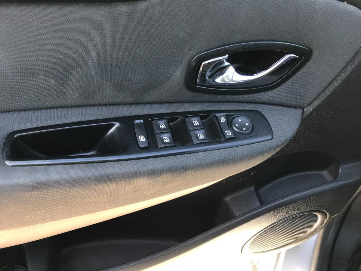 Renault Grand Scénic 1.6 DCI · Ano 2012 — imagem 22
