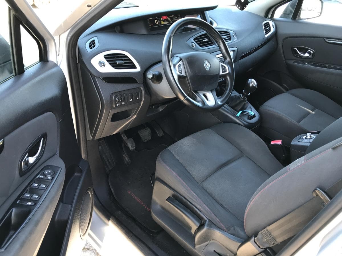 Renault Grand Scénic 1.6 DCI · Ano 2012 — imagem 18
