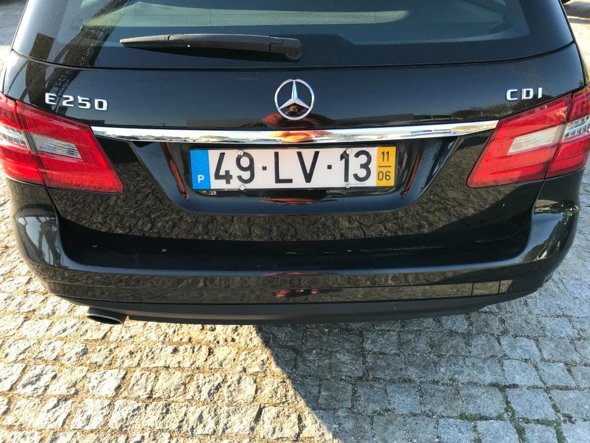 Mercedes-Benz E250 CDI AMG · Ano 2011 — imagen 7