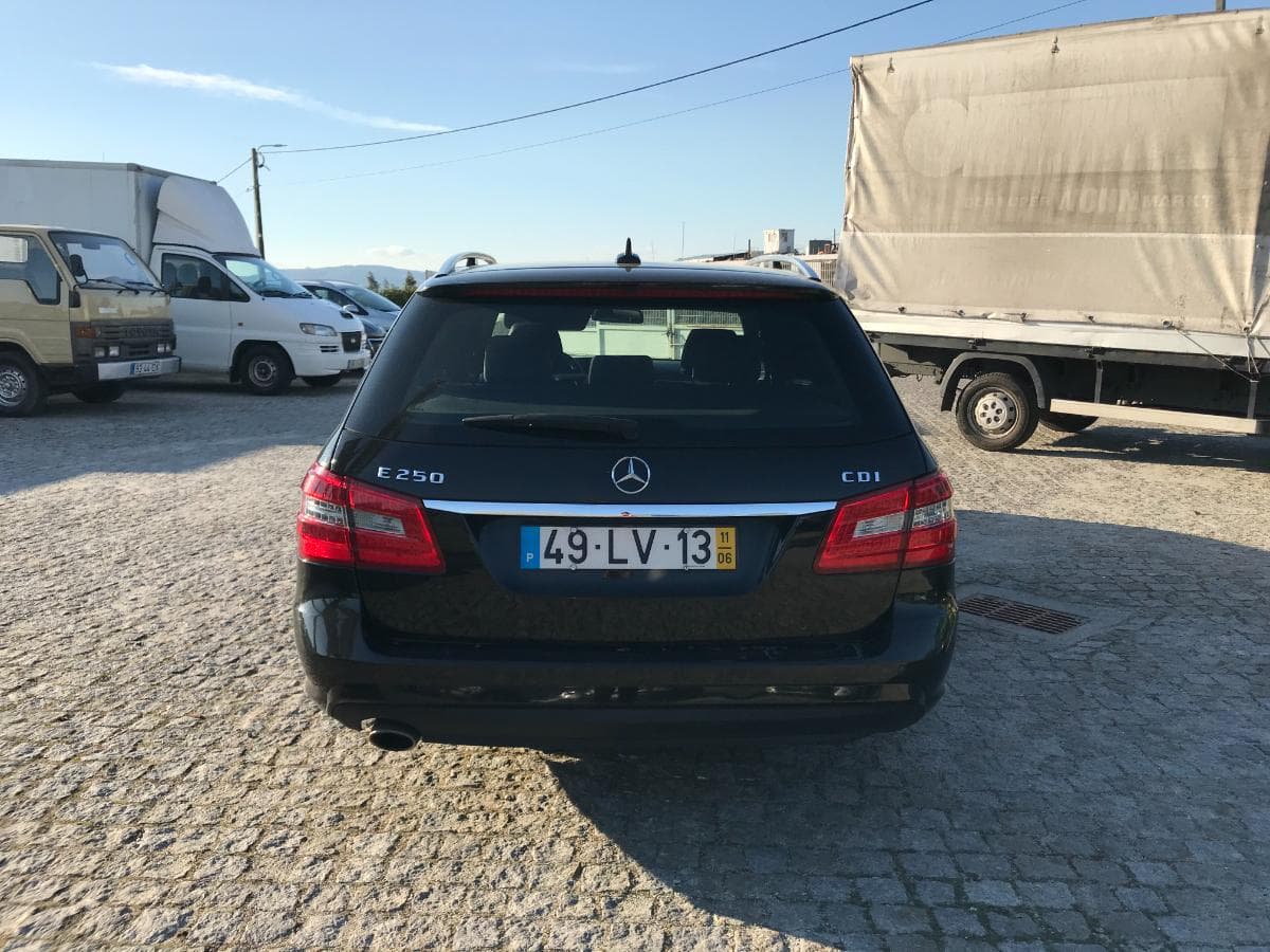 Mercedes-Benz E250 CDI AMG · Ano 2011 — imagen 5