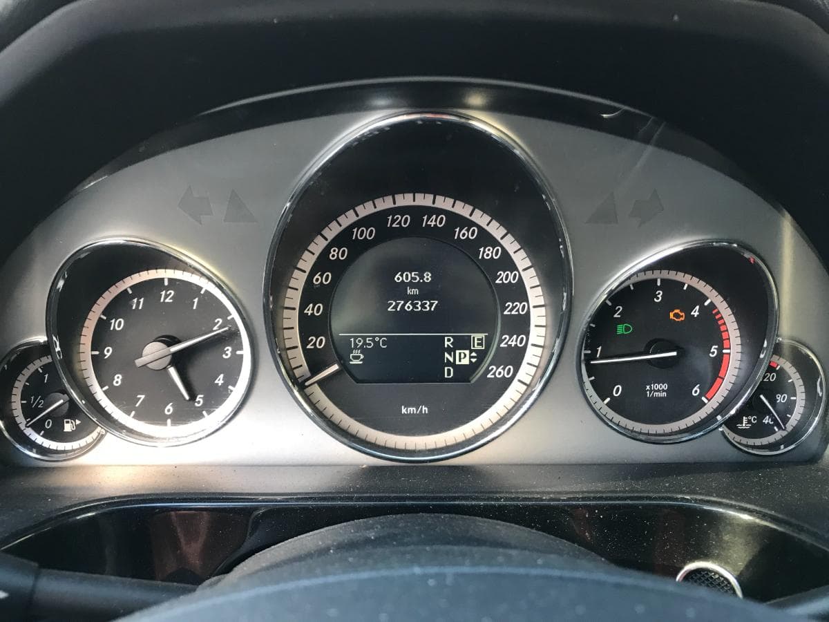 Mercedes-Benz E250 CDI AMG · Ano 2011 — imagen 21
