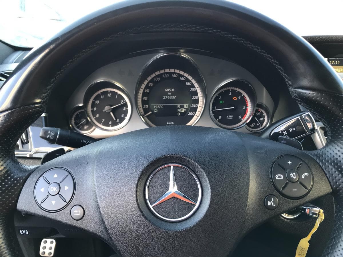Mercedes-Benz E250 CDI AMG · Ano 2011 — imagen 26