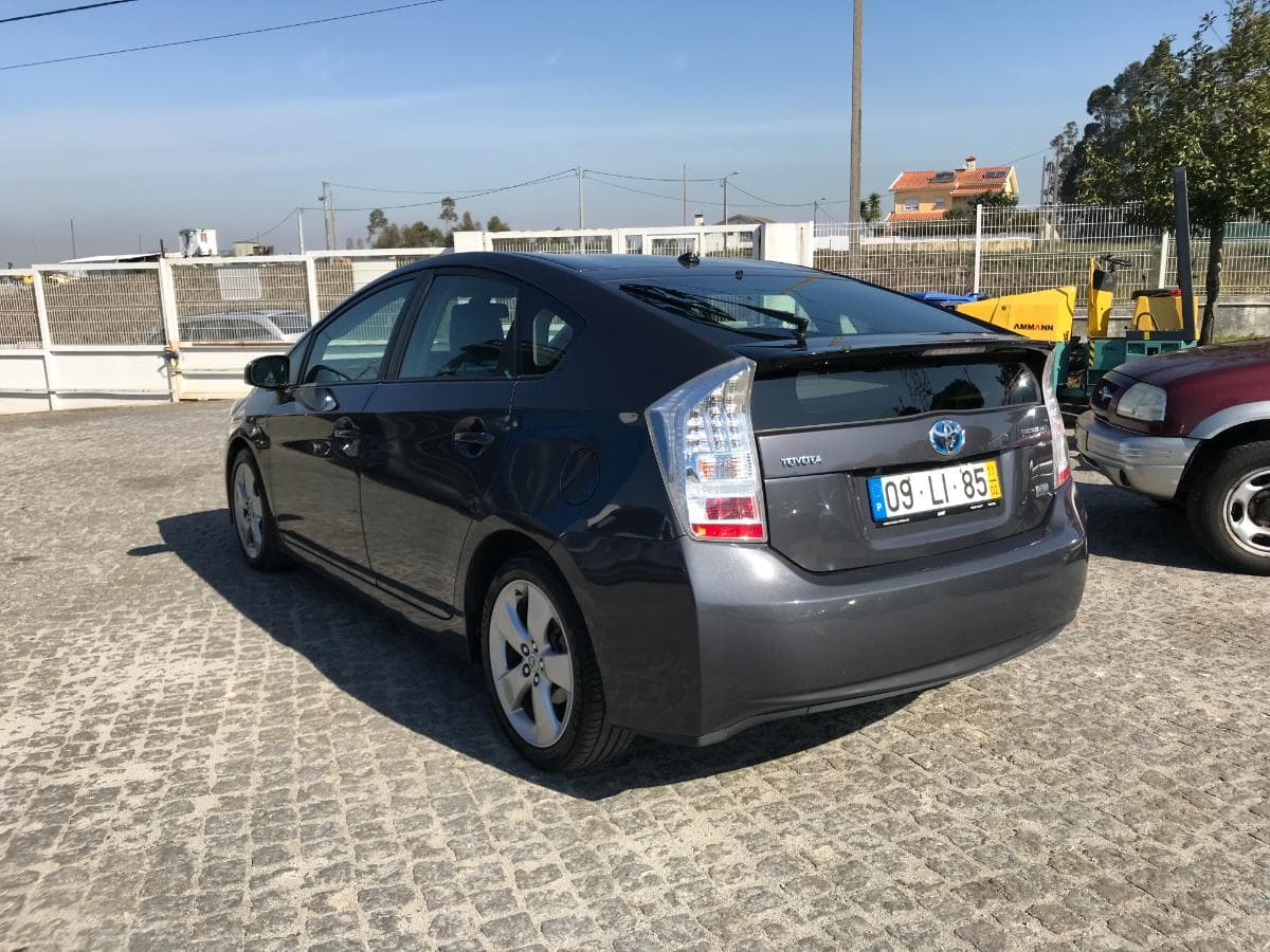 Toyota Prius 1.8 · Ano 2011 — imagen 6