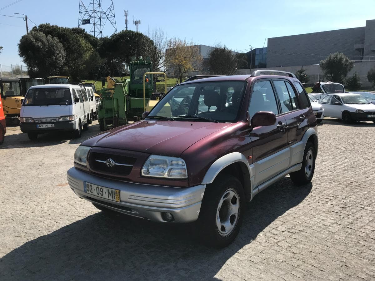 Suzuki Grand Vitara 2.0 · Ano 1998 — imagen 3