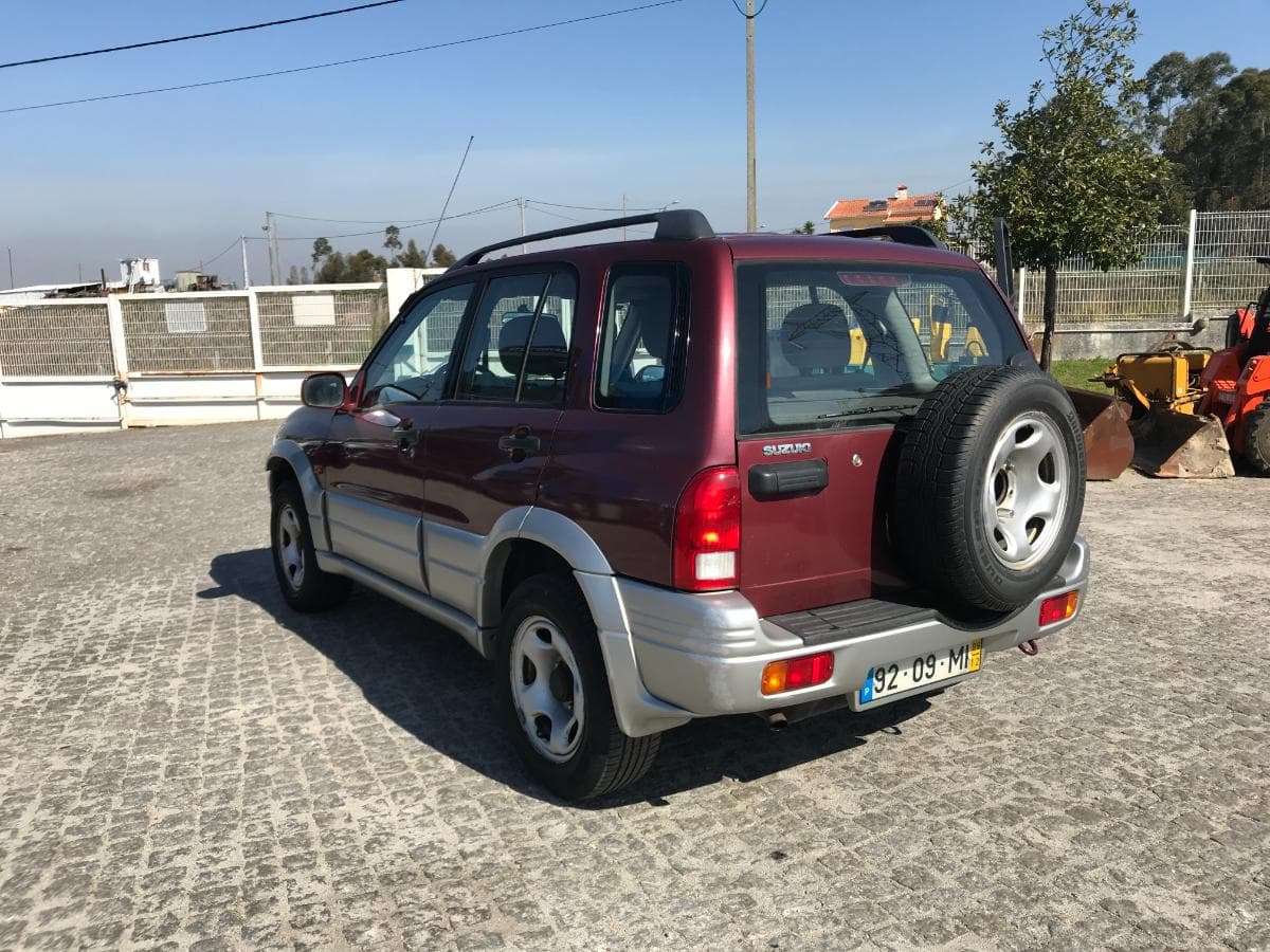 Suzuki Grand Vitara 2.0 · Ano 1998 — imagen 6