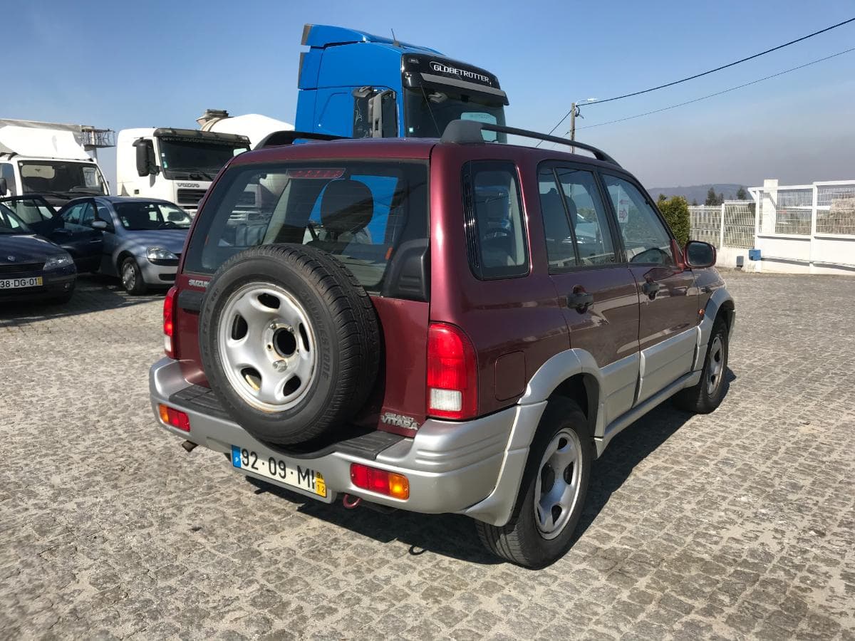 Suzuki Grand Vitara 2.0 · Ano 1998 — imagen 4
