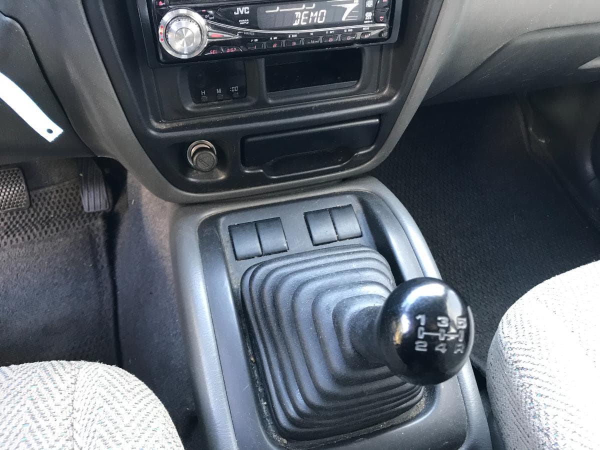 Suzuki Grand Vitara 2.0 · Ano 1998 — imagen 15
