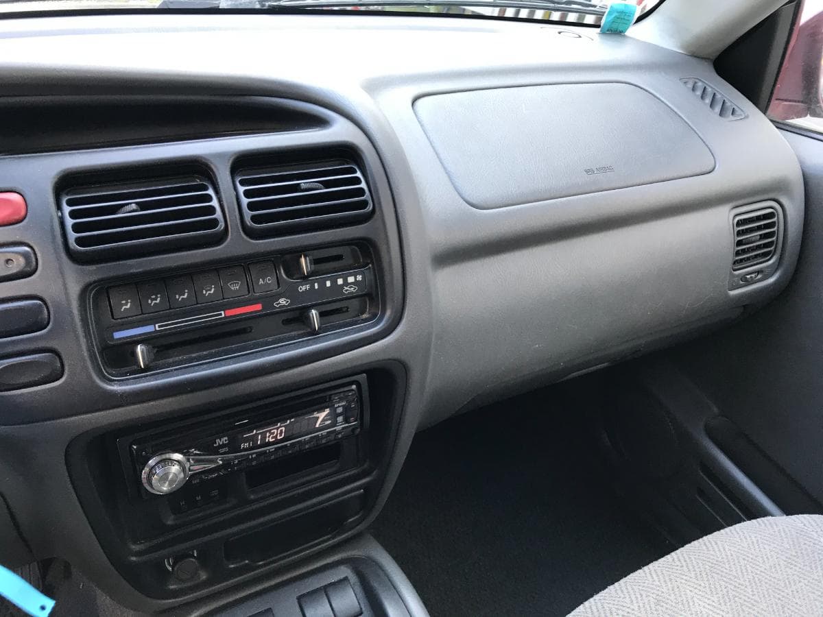 Suzuki Grand Vitara 2.0 · Ano 1998 — imagen 12